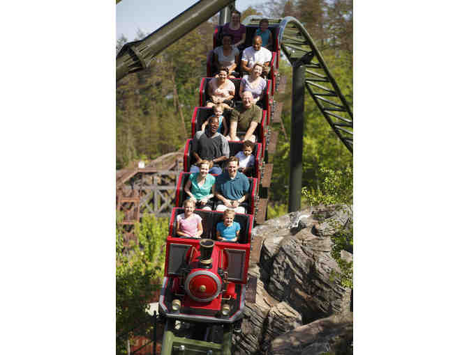 2 one-day passes to DOLLYWOOD