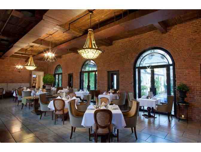 1 Night Stay with Breakfast at Oheka Castle