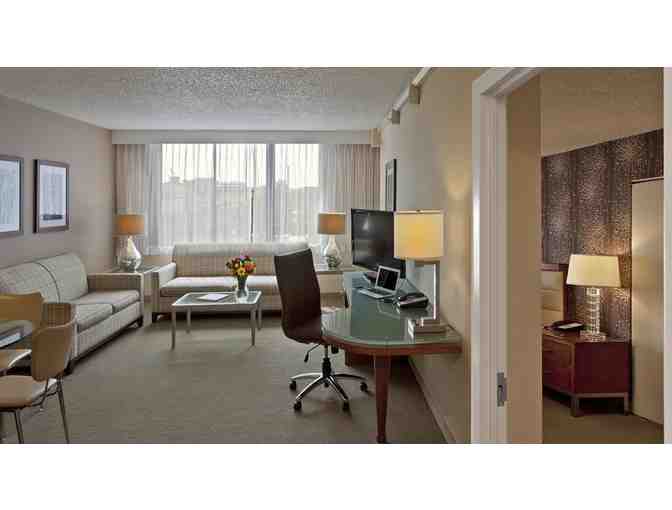 2 Night Stay at Georgetown Suites with Historic Walking Tour and Dinner