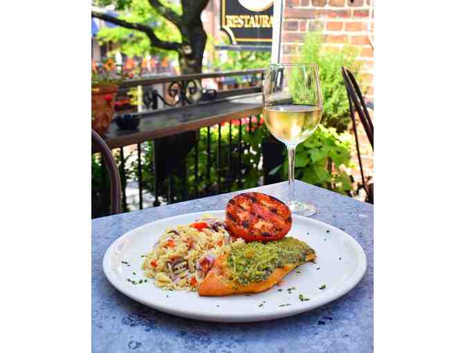 2 Night Stay at Georgetown Suites with Historic Walking Tour and Dinner