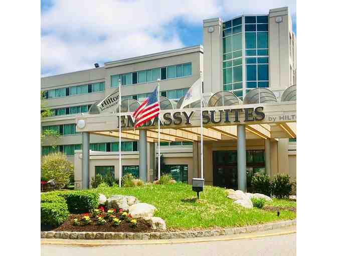 1 Night Stay at Embassy Suites in Parsippany with Dinner & 1 Hour Rock Climbing Session