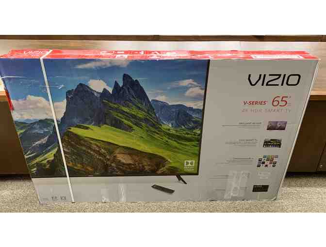 Vizio- 65' Class V Series 4K HDR Smart TV