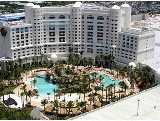 Seminole Hard Rock Hotel & Casino: Hotel & Restaurant Package!
