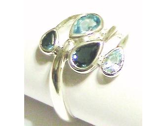 STERLING SILVER & GENUINE BLUE TOPAZ RING sz7