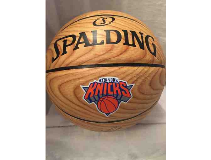 NY Knicks Carmelo Anthony Autographed Basketball