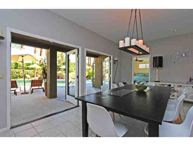 2 Nights in a Palm Springs Vacation Home
