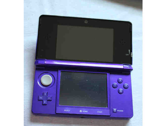 Nintendo 3DS - Purple - Blue Case + Charger