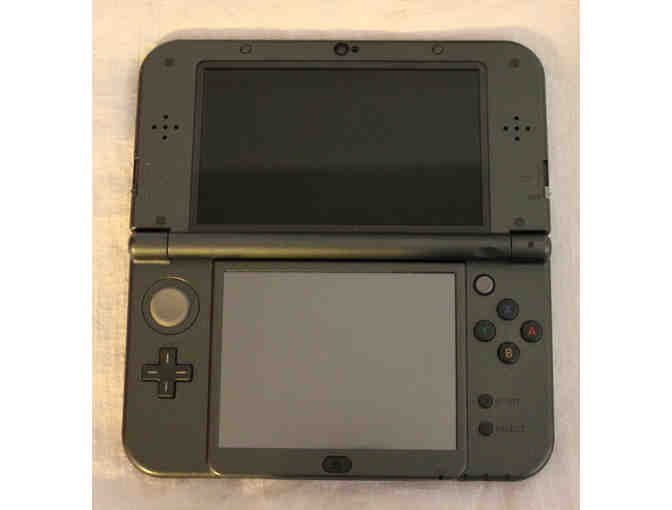 'New' Nintendo 3DS XL - Black + Mario Case #4