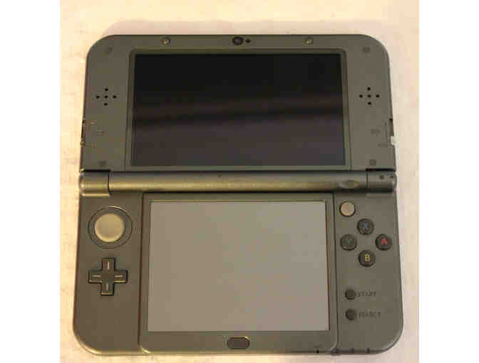 'New' Nintendo 3DS XL - Black + Black/Red Case #7