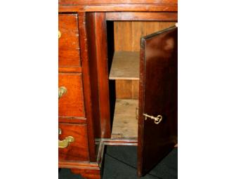 Chippendale Kneehole Desk