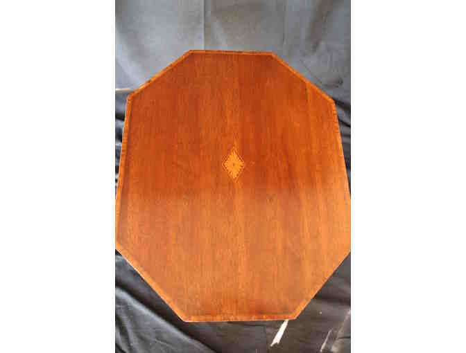 Queen Anne Mahogany Tilt Top Table