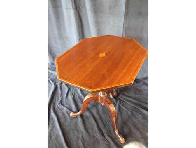 Queen Anne Mahogany Tilt Top Table