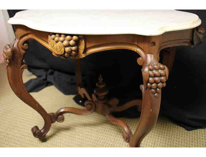 American Victorian Walnut Turtle Top Table
