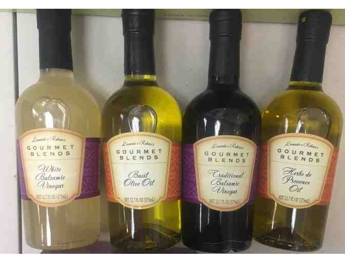 4 Bottles of Leonardo e Roberto Gourmet Blends - Vinegars and Olives Oils - Photo 1