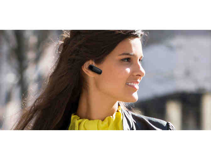 M70 Plantronics Bluetooth headset