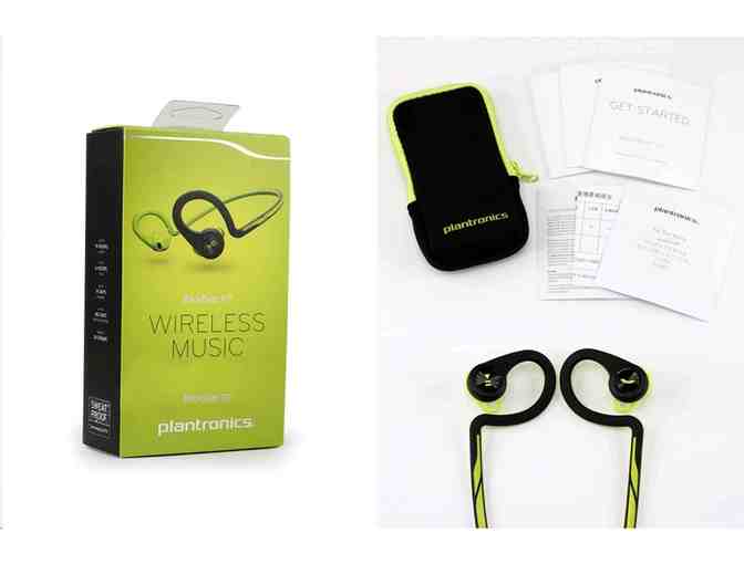 Accessory Package: BackBeat Fit Wireless Headphones and SCOSCHE Magic Mount