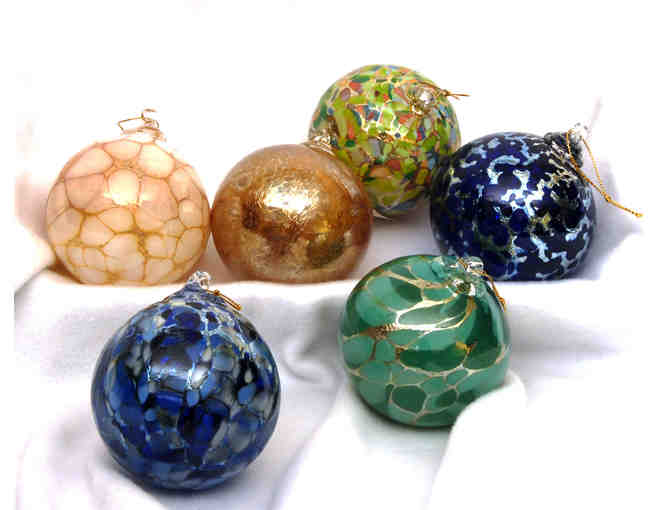 6 Blown Glass Gilded Round Ornaments (Elias Studios) - Photo 2