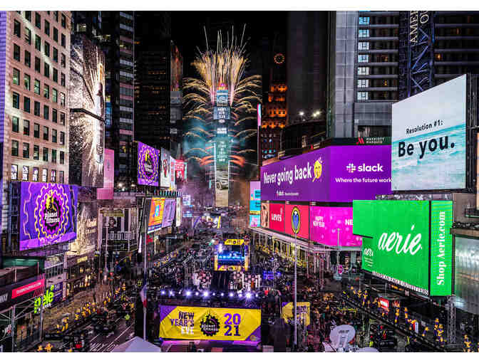 New Year's Eve for Four in the Heart of Midtown Manhattan LIVE