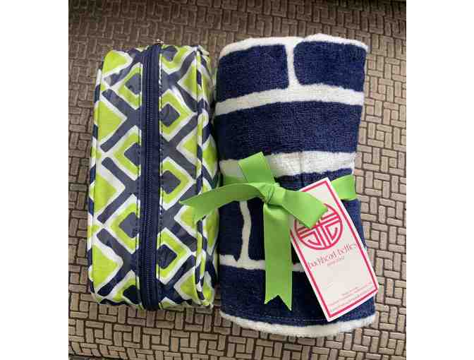 Girls Towel Wrap and Travel Bag - Photo 1
