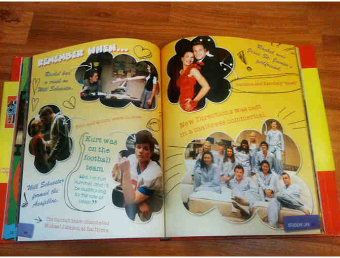 GLEE -- Talking 'Locker' Pamphlet, McKinley T-Shirt, Dalton Sweater, Grad Cap & Yearbook