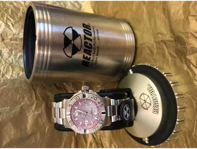 Reactor Womens Watch With Pink Mother-Of-Pearl Dial And Stainless Steel Bracelet (Quartz M