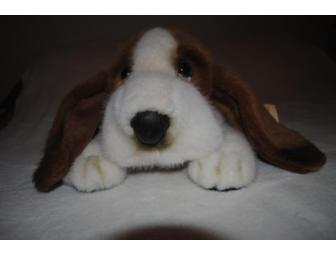 Classique by Dakin 'Basset Hound'