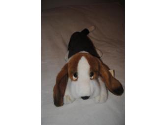 Classique by Dakin 'Basset Hound'