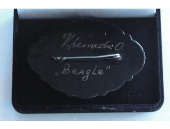 Beagle Russian Lacquer Pin Basket