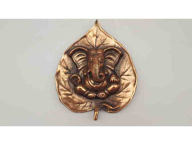 8" Ganesh Brass Wall Hanging - Photo 1