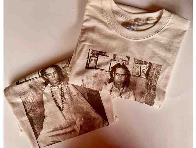 Babaji Inspiring T-Shirts 100% Cotton (set of Two - 1 medium, 1 small - men sizes) - Photo 1