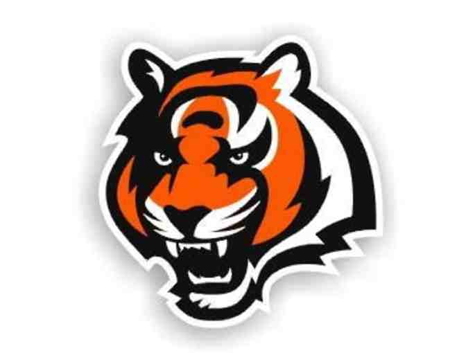 2016 BENGALS VS STEELERS - (2) TICKETS TO THE 2016 HOME GAME + PARKING PASS