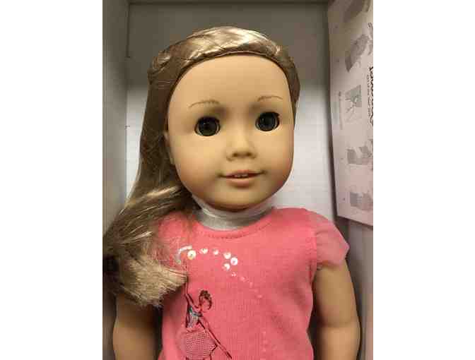 AMERICAN GIRL DOLL - ISABELLE