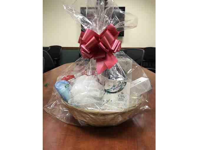 P&G PERSONAL CARE PRODUCTS BASKET