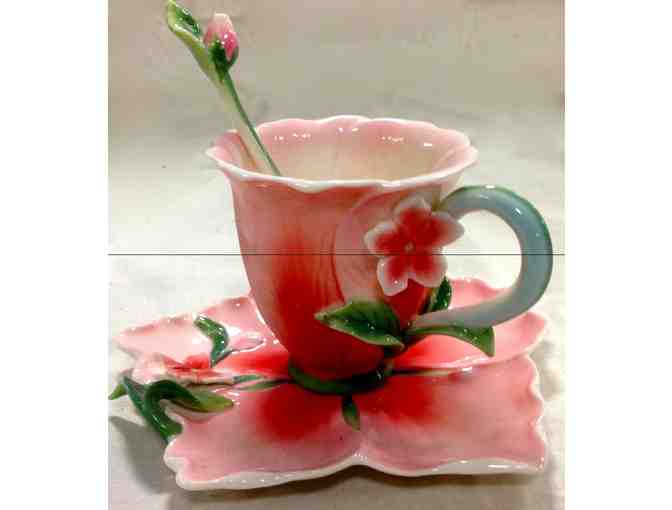 Sense and Sensibility-Inspired Tea Cup Set