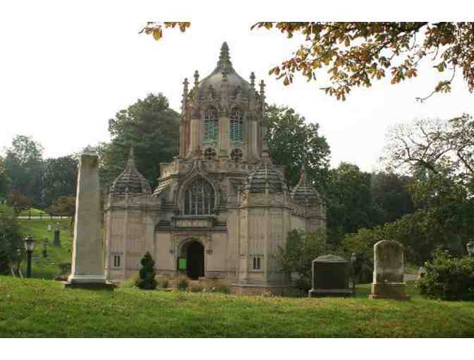 Private Walking Tour of Green-Wood