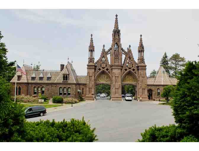 Private Walking Tour of Green-Wood