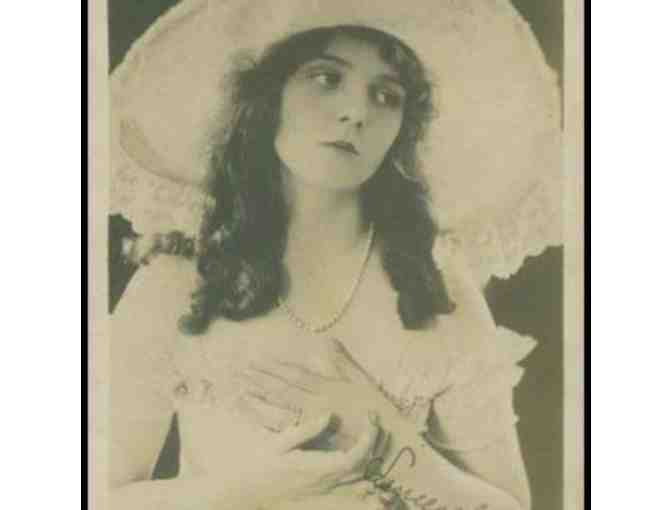 Four(4) Tickets for a New York Broadway Tour! (A musical theatre experience!)