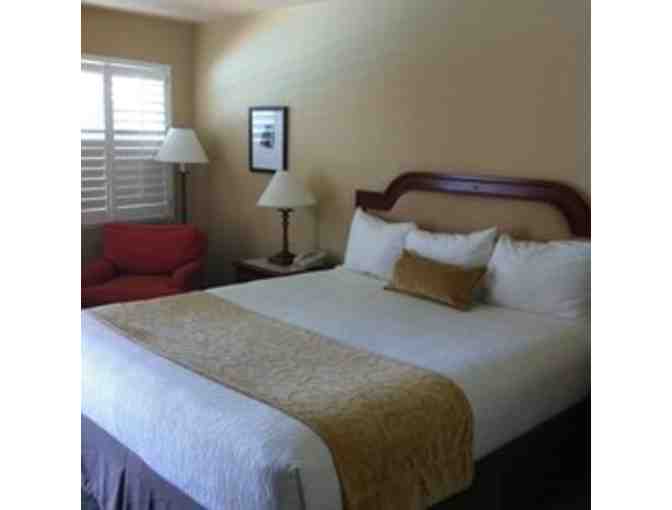 One (1) Night stay at Coronado Island's La Avenida Inn