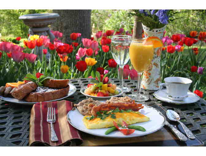 Chef's Expressions Wine Dinner & an Overnight Stay at the Grammercy Mansion