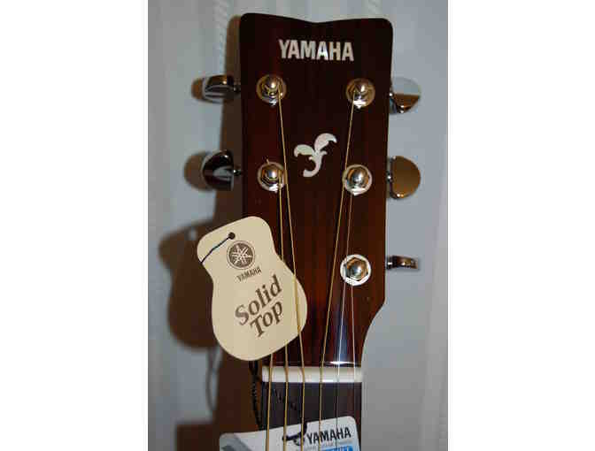 Guitar Signed by James Taylor