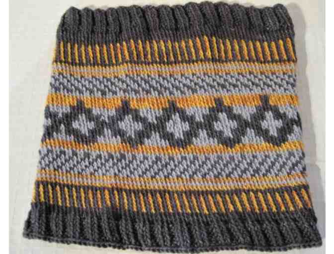 Knitted Cap and Cowl set