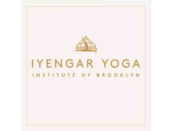 Iyengar Yoga Institute 3 Class Card