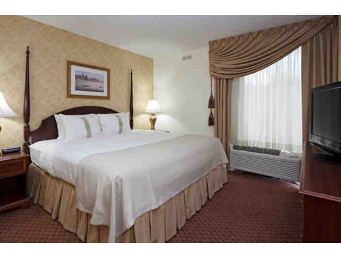 One Night Weekend Stay at the Holiday Inn Georgetown with Breakfast for two!