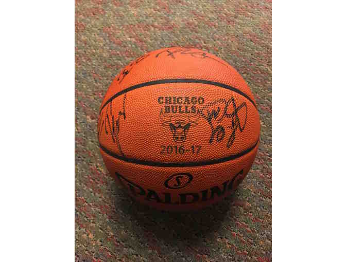 Autographed Chicago Bulls Team Basketball