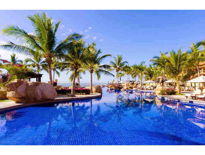 ALL INCLUSIVE 4 day/3 night stay for two at the Grand Fiesta Americano Los Cabos - Photo 1