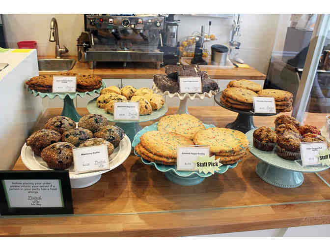 $25 Gift Card to Oakleaf Cakes