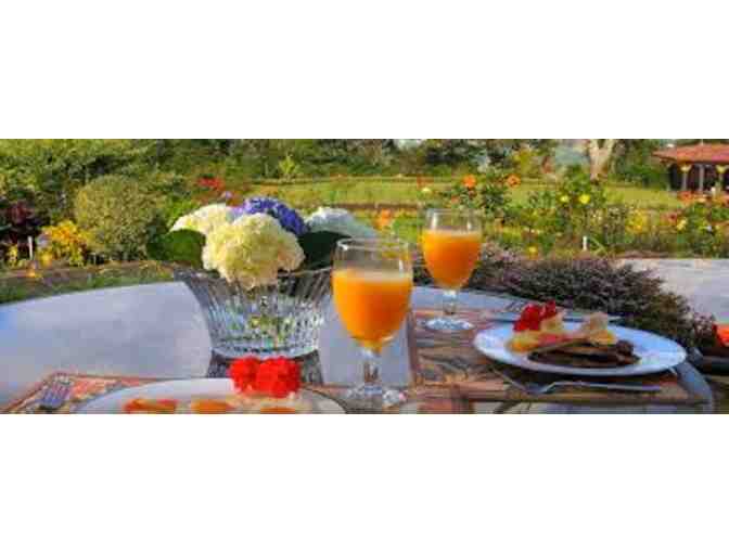 Luxurious 7-Night Stay at Los Establos Boutique Inn in Boquete, Panama