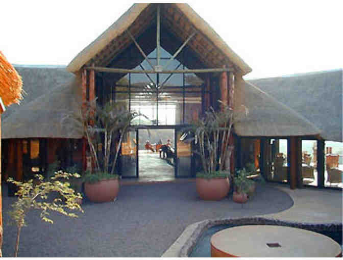 LUXURY SOUTH AFRICA PHOTO SAFARI FOR TWO