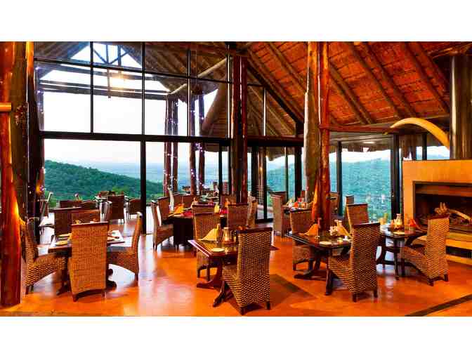 LUXURY SOUTH AFRICA PHOTO SAFARI FOR TWO