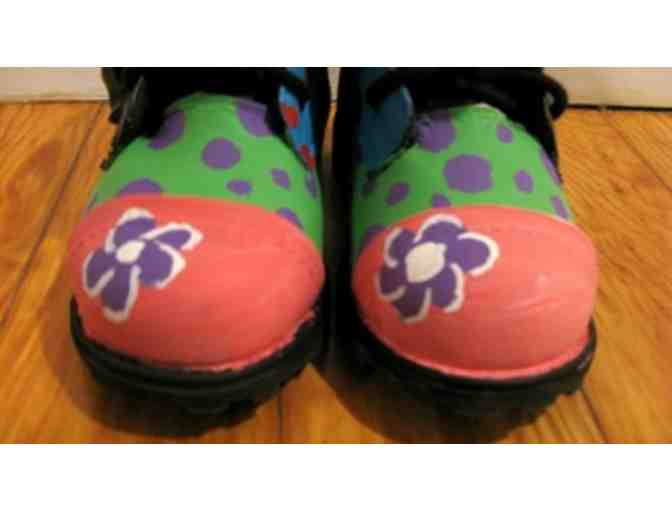 DISCOVER YOUR INNER ARTIST!  SHOES, BEADS AND FIBER?